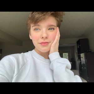 Meet your Posher, Greer